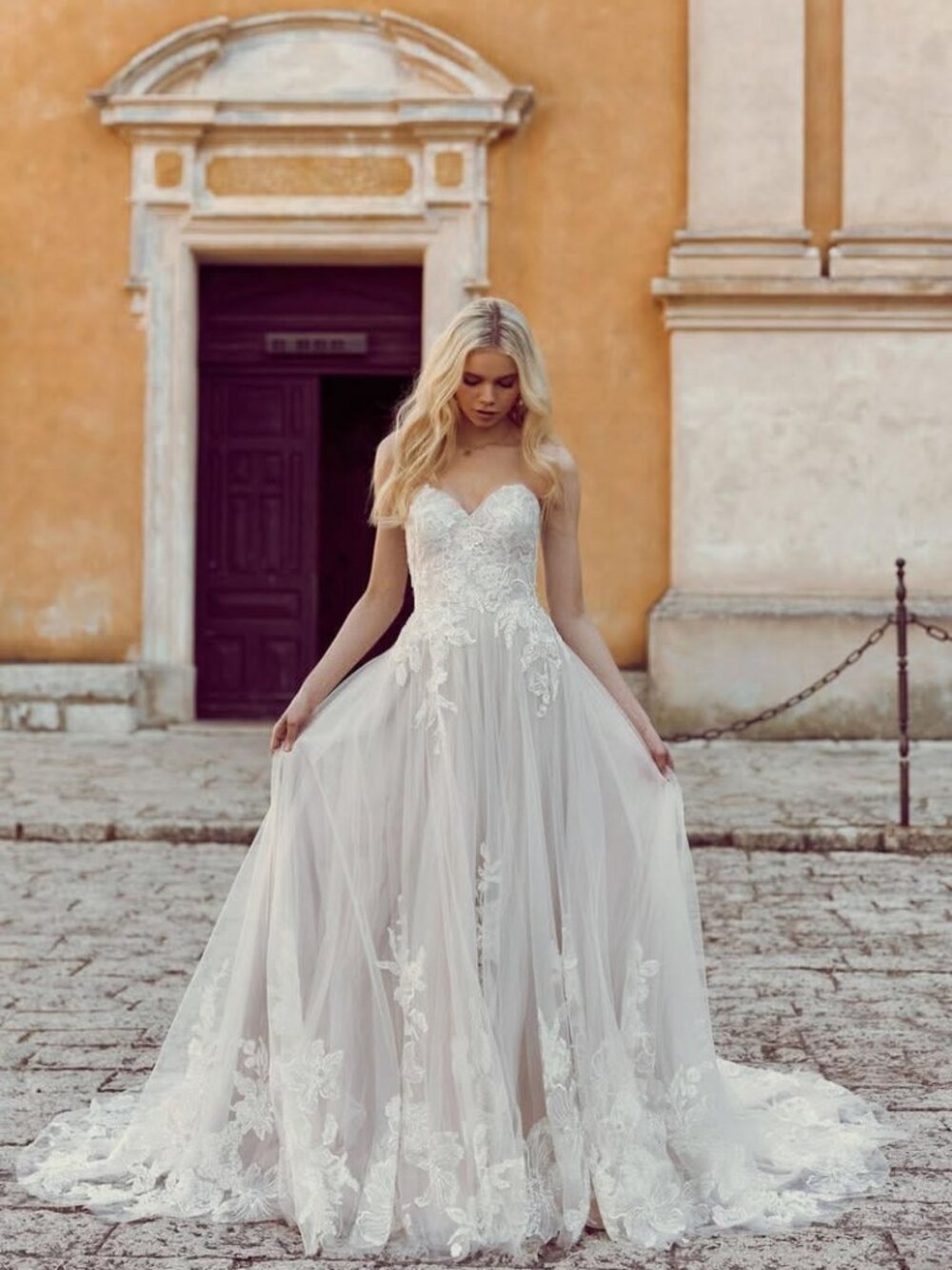 Madi Lane Haven Wedding Gown Size 12 Ivory Latte NEW